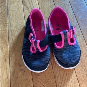 Girls Size 9 Sneakers black&Pink